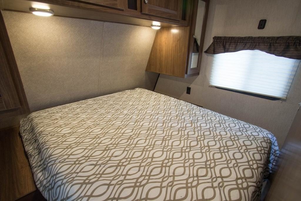 Family RV Rental master bedroom